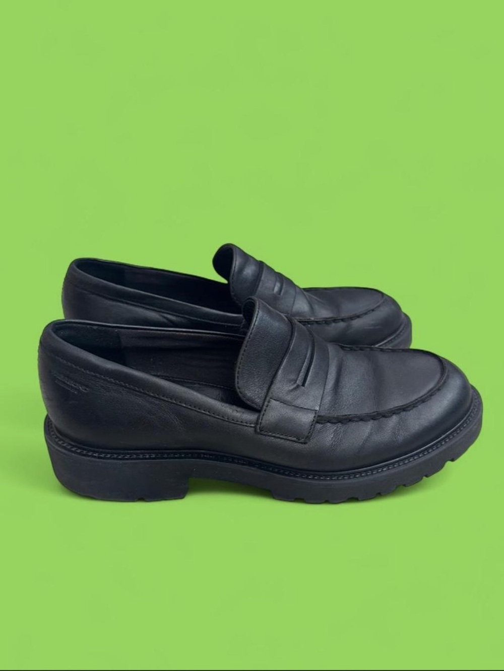 Vagabond Black Leather Penny Loafers